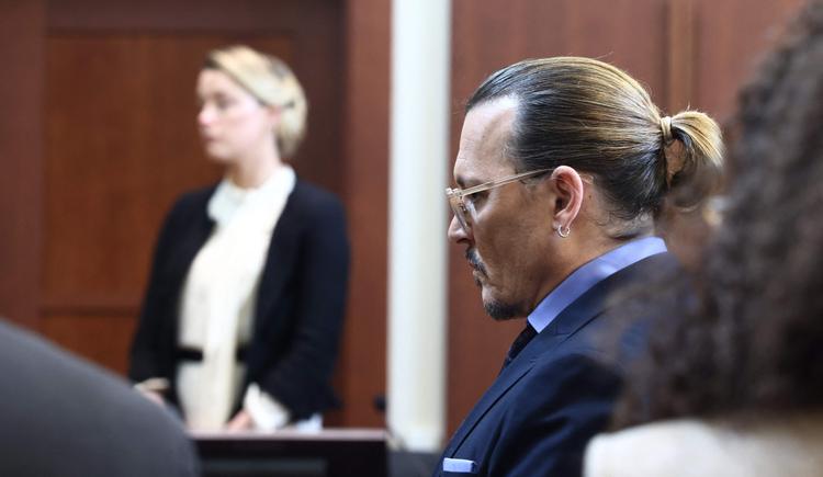 Dramaet mellem skuespiller Amber Heard og kollegaen Johnny Depp har fået tusindvis af følgere på nettet, hvor mange også flittigt kommenterer, hvad der sker i retssalen i Fairfax i Virginia. Foto: Jim Lo Scalzo/Ritzau Scanpix
 Foto: Jim Lo Scalzo/Ritzau Scanpix