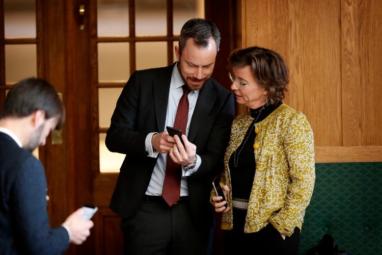 Karen Ellemann, der her ses med Venstres formand Jakob Ellemann-Jensen, vil have taget sagen om Claus Hjort Frederiksens immunitet op i Folketingets Præsidium, hvor hun er 1. næstformand. Arkivfoto. Foto: Jens Dresling