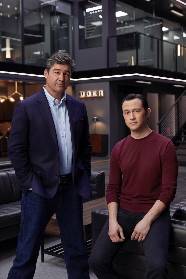 Kyle Chandler og Joseph Gordon-Levitt som henholdsvis investeringskapitalisten Bill Gurley og Uber-stifteren Travis Kalanick. Foto: Pr