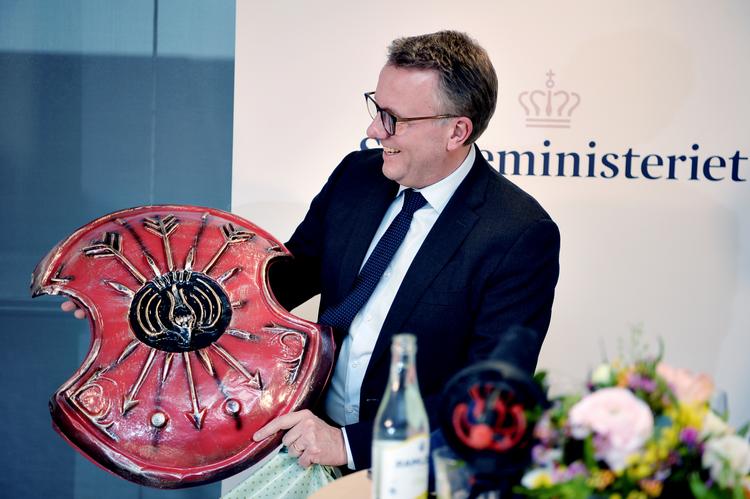 Overdragelse i Skatteministeriet, hvor nuværende skatteminister Morten Bødskov (S) overdrager ministeriet til hans partifælle Jeppe Bruus (S) fredag 4. februar 2022. Foto: Linda Johansen