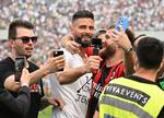  Den franske landsholdsangriber Olivier Giroud åbnede målscoringen efter 17 minutter for Milan, da han bare skulle sætte indersiden på et oplæg fra Rafael Leao. Foto: Alberto Lingria/Ritzau Scanpix