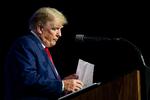     HOUSTON, TEXAS - MAY 27: Former U.S. President Donald Trump prepares to read the names of the victims of the Uvalde mass shooting during the National Rifle Association (NRA) annual convention on May 27, 2022 in Houston, Texas. The annual National Rifle Association comes days after the mass shooting in Uvalde, Texas which left 19 students and 2 adults dead, with the gunman fatally shot by law enforcement officers. Brandon Bell/Getty Images/AFP == FOR NEWSPAPERS, INTERNET, TELCOS &amp; TELEVISION USE ONLY ==   Foto: Brandon Bell/Ritzau Scanpix