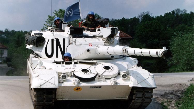 19950401-190808-pf-2915x1990ma