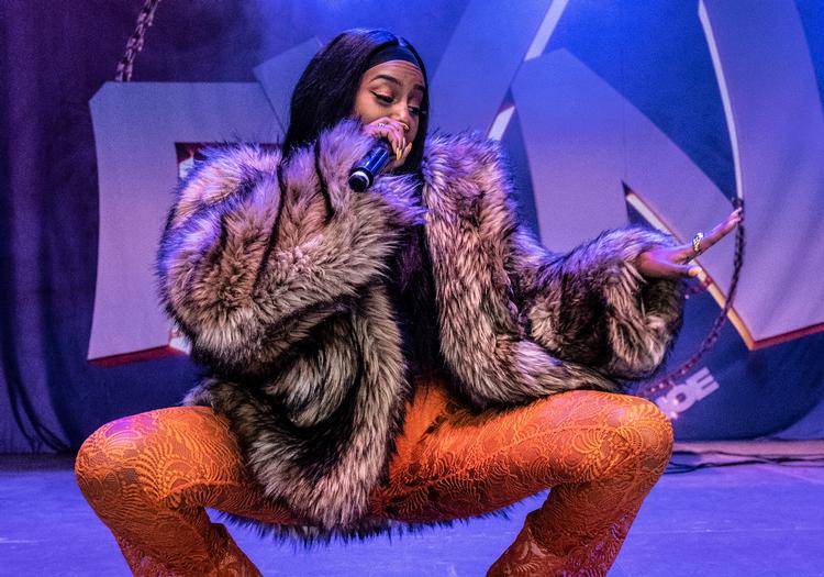 FVN var første kunstner på årets Northside, da hun torsdag spillede på Nova-scenen. Foto: Helle Arensbak/Ritzau Scanpix