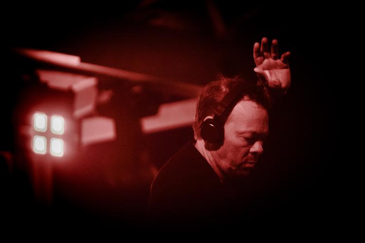 Pete Tong gav Las Vegas-kulturen i Electronic Dance Music et selvsikkert modspil.
 