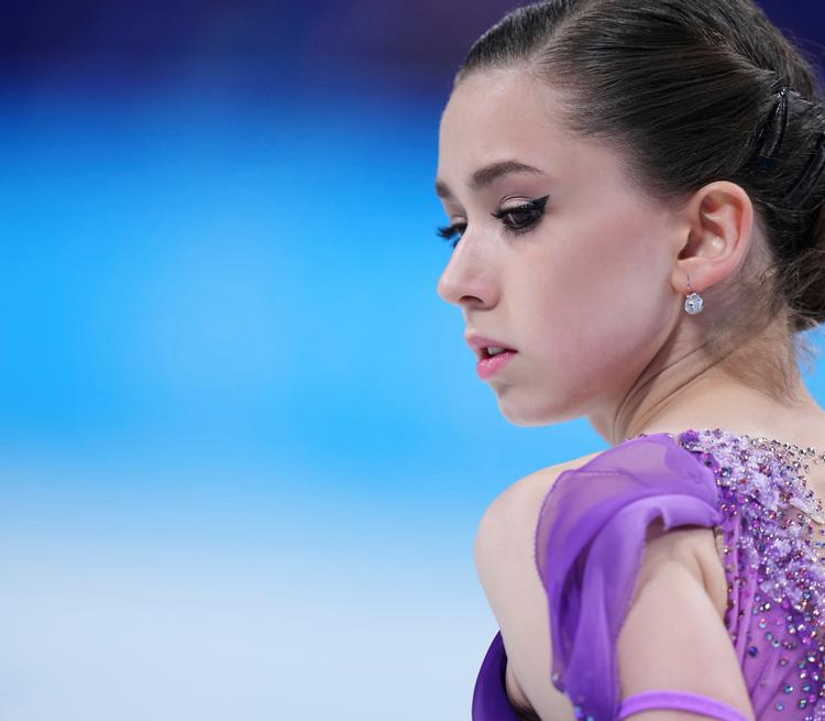 I kølvandet på Kamila Valievas dopingsag bliver aldersgrænsen hævet til 17 år for kunstskøjteløbere. Hun var 15 år, da hun i februar under OL i Beijing blev mistænkt for doping. Foto: Kazuki Wakasugi/Ritzau Scanpix