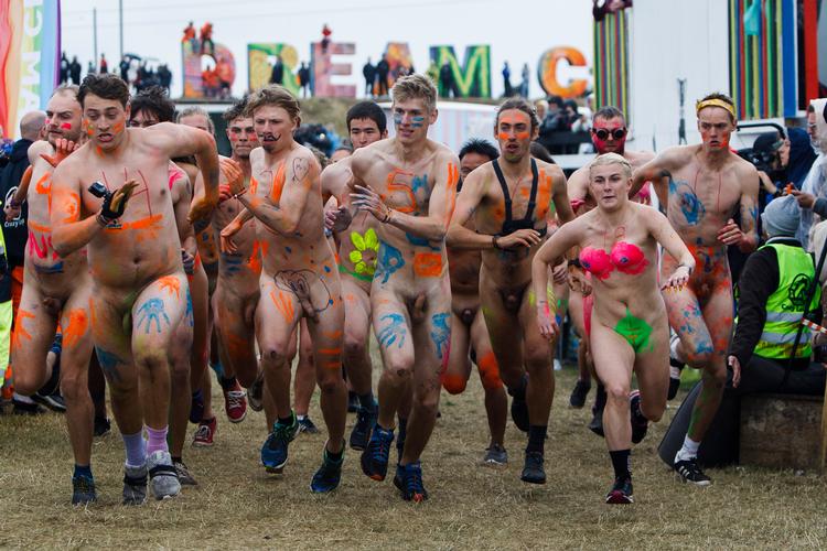 Det berømte nøgenløb på Roskilde Festival har så vidt vides ingen helbredende effekt. Foto: Per Lange Foto: Per Lange/Per Lange