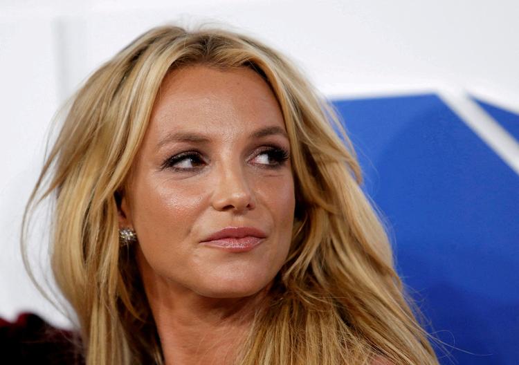 Eksmanden fik ikke lov at ødelægge brylluppet for Britney Spears og Sam Asghari, der sagde ja til hinanden kort efter optrinnet.  Foto: Eduardo Munoz/Ritzau Scanpix