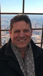 Frank Maali og hans kone, arkitekten Gemma Lalanda, har historien med sig, når de skaber bygninger som Møntergårdens Museum i Odense og forvandlingen af Enghave Kirke.  