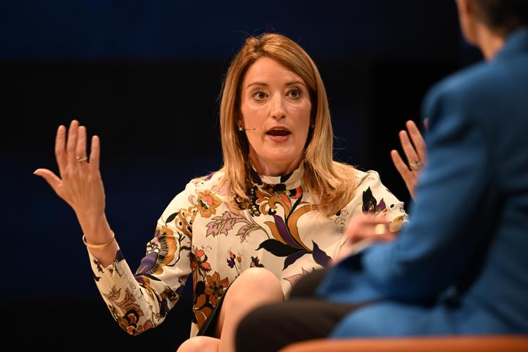 Roberta Metsola er en af hovedtalerne på Copenhagen Democracy Summit, der afholdes i Skuespilhuset i København. Foto: Philip Davali/Ritzau Scanpix