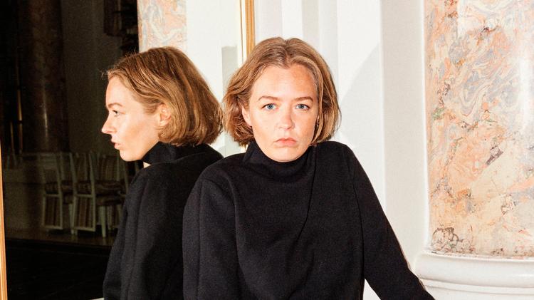 Begejstringen over hendes nye Netflix-serie 'Skruk' er for Amalie Næsby Fick blandet sammen med bekymringen for, hvad konflikten i den danske filmbranche vil betyde for hendes fremtid.  Foto: Nikolaj Thaning 