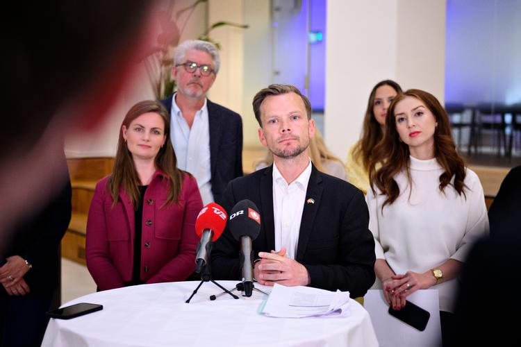 Beskæftigelsesminister Peter Hummelgaard (S) havde håbet på en bred aftale, men måtte undvære de borgerlige partier.  Foto: Philip Davali/Ritzau Scanpix