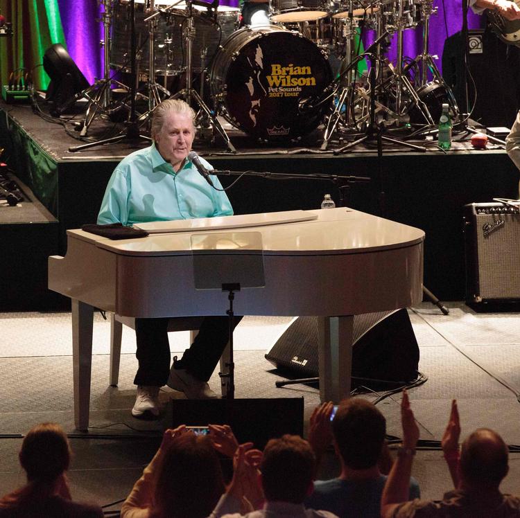 For fem år siden optrådte Brian Wilson med sangene fra 'Pet Sounds' i sit hjemland. Nu rejser han rundt med et bredt udvalg af numre fra karrieren.  Foto: Suzanne Cordeiro/Ritzau Scanpix