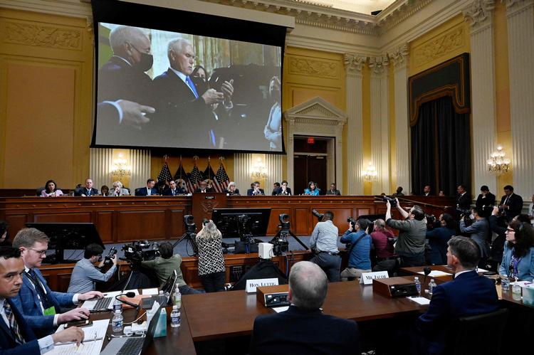Tidligere vicepræsident Mike Pence nægter at lade sig afhøre af komité i USA's Kongres, men flere af hans rådgivere har udtalt sig.   Foto: Olivier Douliery/Ritzau Scanpix