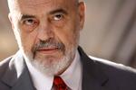 Albaniens ministerpræsident Edi Rama taler med pressen forud for mødet i Bruxelles.  Foto: Kenzo Tribouillard/Ritzau Scanpix