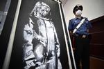 Banksy-værket blev stjålet fra Bataclan i januar 2019.    Foto: Filippo Monteforte/Ritzau Scanpix