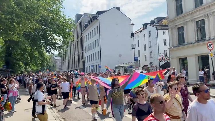 To mennesker blev dræbt, mens 21 andre blev såret ved et skudangreb i Oslo i nat.  Foto: Twitter @filternyheter/Ritzau Scanpix