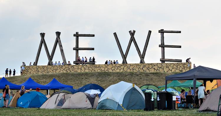     Stemning og glade festivaldeltagere på campingpladsen ved Roskilde Festival søndag 26. juni 2022. (Foto: Torben Christensen/Ritzau Scanpix)   Foto: Torben Christensen/Ritzau Scanpix