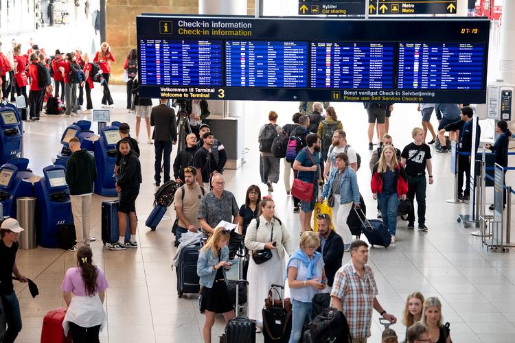  Sommeren er en travl tid i Københavns Lufthavn, hvor luftfartsselskaber som for eksempel SAS skal tjene have de største indtægter. Foto: Nils Meilvang/Ritzau Scanpix