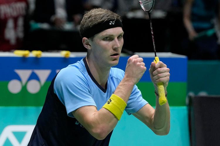 De tre turneringssejre i Asien har indbragt Axelsen ca. 1,2 millioner kroner.  Foto: Vincent Thian/Ritzau Scanpix