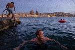 Forfatter Christian Jungersen fotograferet  på Malta. Efter mange år i udlandet er han nu vendt hjem til Danmark. Foto: Thomas Borberg