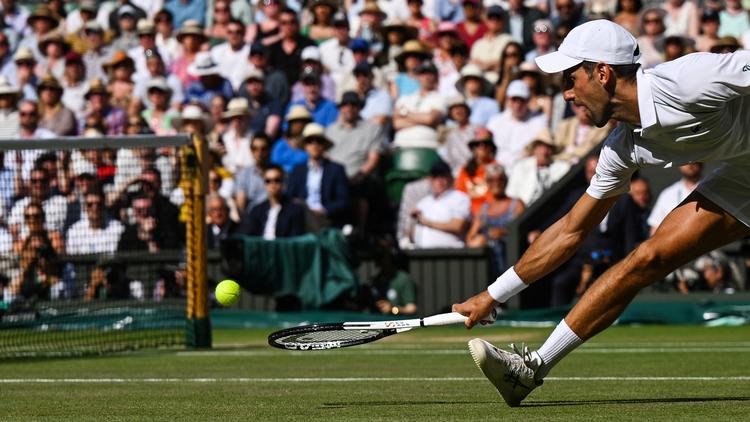 Benarbejdet hos Novak Djokovic blev igen et af de afgørende våben, da serberen søndag for syvende gang tog singletitlen i Wimbledon. Foto: Sebastien Bozon/Ritzau Scanpix