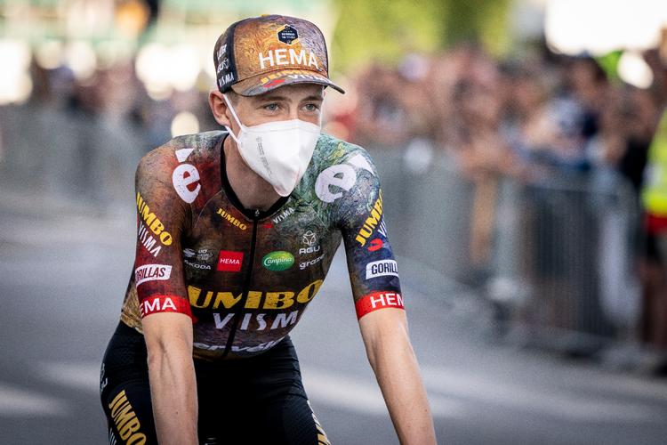 Frygten for coronasmitte hænger tungt over hele Tour de France-feltet. Foto: Mads Claus Rasmussen/Ritzau Scanpix