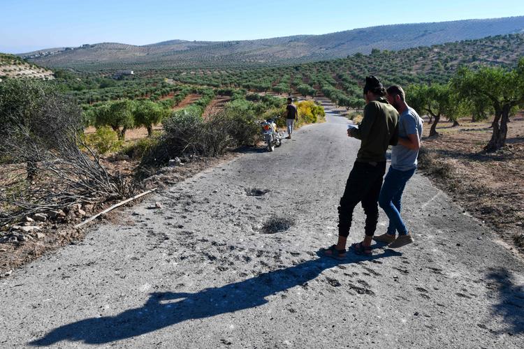 Hul fra det droneangreb, som ifølge USA har dræbt en leder for Islamisk Stat i nærheden af landsbyen Khaltan i det nordlige Syrien. Foto: Rami Al Sayed/Ritzau Scanpix