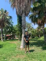 Daniel Hedegaard og hans og mor og lillebror skulle have være hjem fra Alanya i mandags, men har fået en ufrivillig forlængelse af ferien. Foto: Privat