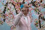 Damien Hirst ved åbningen af showet 'Cherry Blossoms' ved Cartier Foundation for Contemporary Art i Paris Friday. Juli 2021. Arkivfoto Francois Mori