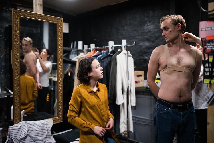 Skuespiller Lue Støvelbæk spillede med i homoteenkærlighedsdramaet 'Skam 3' på Aveny-T. Foto: Andreas Merrald