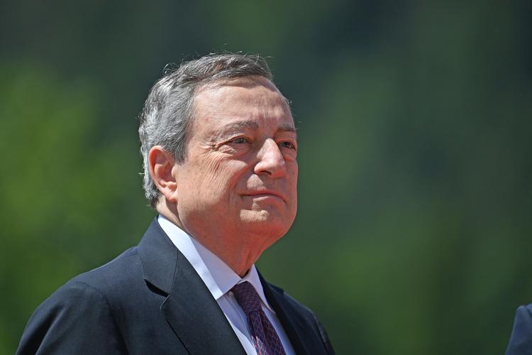 Italiens ministerpræsident, Mario Draghis, afgang kan få store konsekvenser for Italien. Her er han på G7-topmødet i juni måned. Foto: Frank Hoermann/sven Simon/Ritzau Scanpix