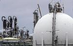 Kommissionens plan møder ikke begejstring alle steder. Først i rækken til energibesparelser står blandt andet glas- og kemikalieindustrien, og det har fået de store europæiske lobbygrupper op af stolene. Foto: Martin Meissner/Ritzau Scanpix