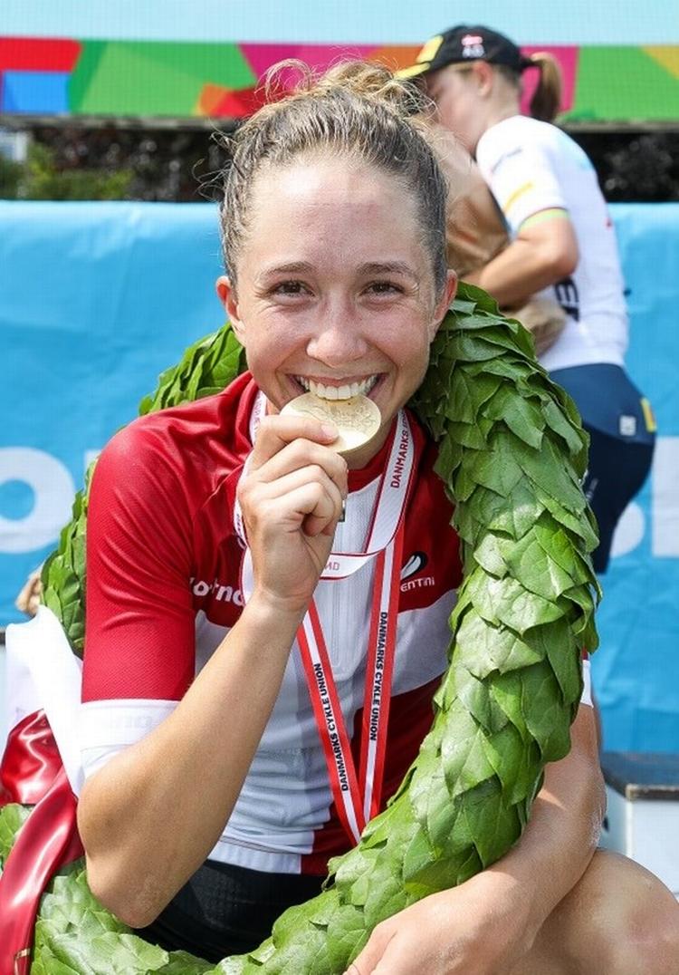 At skulle køre et helt år i verdens smukkeste trøje betød mere end DM-guldmedaljen for Cecilie Uttrup Ludwig. Foto: Dan Møller