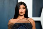 Kylie Jenner blev i 2019 udnævnt som 'verdens yngste selvskabte milliardær'. Den titel vakte dog kritik fra flere, som ikke mente, at hendes privilegerede baggrund kunne udelukkes fra ligningen.  Foto: Evan Agostini/Ritzau Scanpix