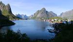 I Lofoten i Norge har man i sommer afdækket 16 tilfælde af hærværk, hvor folk har ridset tegninger og andet ind i fjeldsiderne.   Foto: 360-berlin/ Jens Knappe/Ritzau Scanpix