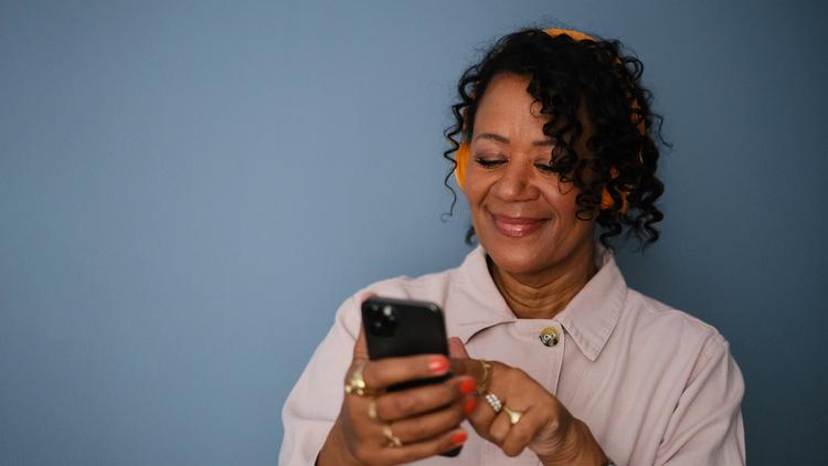 Når danskerne lytter til lydbøger, foretrækker næsten halvdelen af dem at lytte til krimier. Og mange gør det på tjenesten Mofibo.  Foto: Mofibo