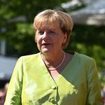 Efter sin lange tid som regeringsleder kan Angela Merkel slappe af og som her på et billede fra sidste uge deltage i Wagner-festspillene i Bayreuth. Foto: Christof Stache/Ritzau Scanpix