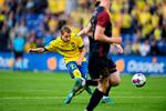 For anden gang i sin tid i Brøndby scorede Simon Hedlund to gange i samme kamp. Første gang var ude mod AaB i maj i år. Foto: Philip Davali/Ritzau Scanpix