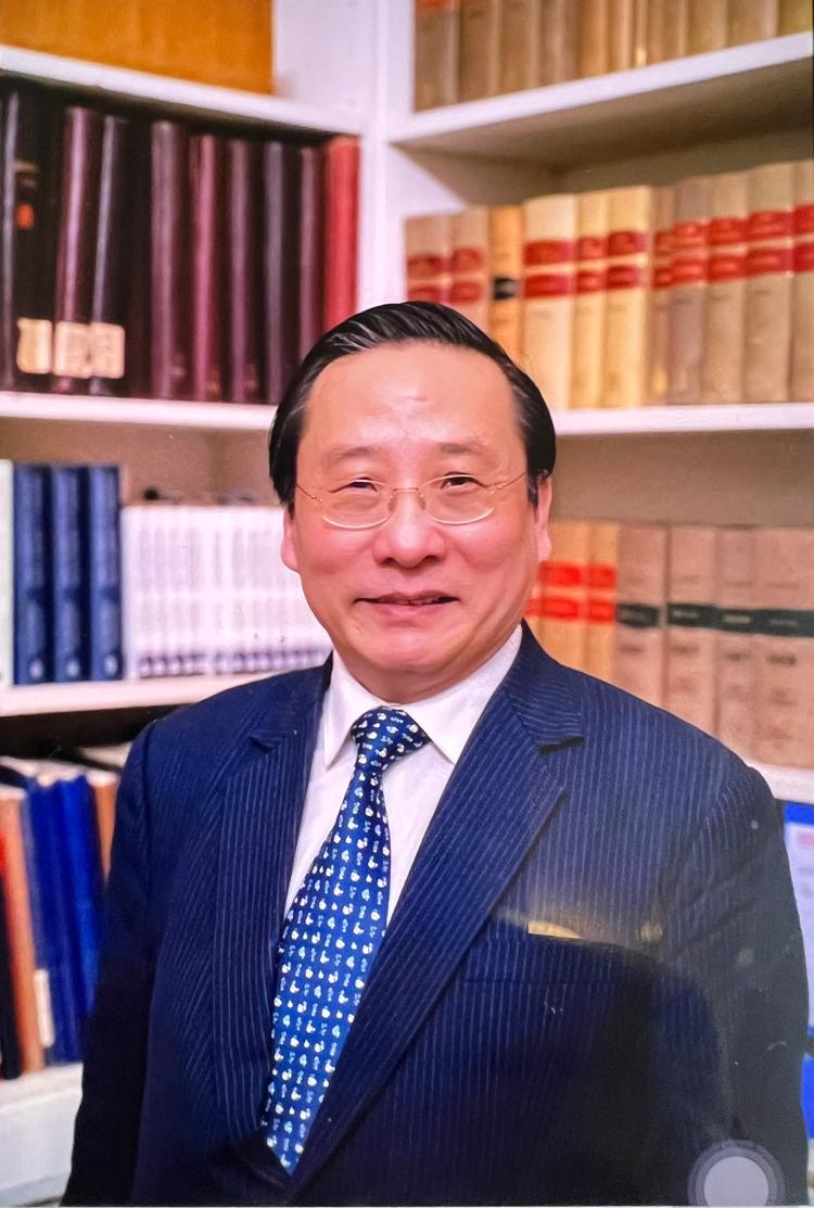 Victor Gao er vicepræsident i Center for China and Globalization. Det er en førende tænketank i Kina, som beskriver sig selv som uafhængig af regeringen. 