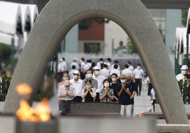Sprængningen af atombomben over Hiroshima bliver markeret i byen.  Foto: Kyodo/Ritzau Scanpix