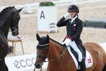 Her ses den danske dressurrytter Cathrine Laudrup-Dufour efter at have sikret sig sølvmedaljen i Grand Prix Special ved VM i Herning. Det var første gang i 16 år, at en dansker tog en individuel medalje ved VM, og senere supplerede hun endda den succes ved også at erobre sølv i Grand Prix Freestyle (Kür).  Foto: Friso Gentsch/Ritzau Scanpix