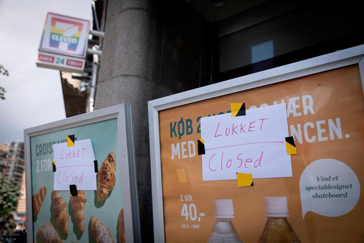 7-Eleven på Rådhuspladsen emmer normalt af travlhed, men mandag og tirsdag var der lukket på grund af det hackerangreb, kæden blev ramt af. Foto: Christian Falck Wolff