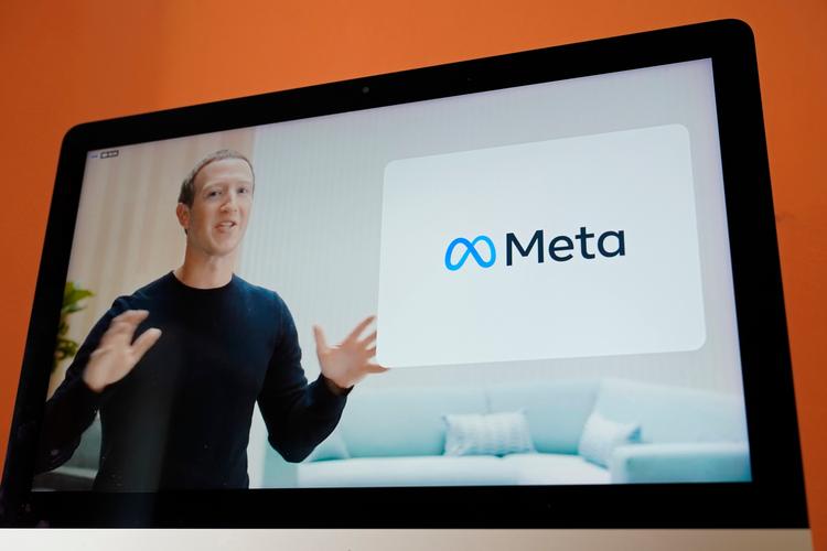 Mark Zuckerbergs nye Meta-chatbot lægger ikke fingre imellem og er ikke bleg for at give stødende svar på spørgsmål fra brugerne.   Foto: Eric Risberg/Ritzau Scanpix