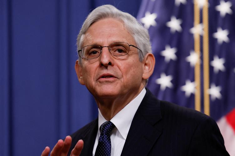 USA's justitsminister Merrick Garland traf personligt beslutningen om at godkende en ransagning af ekspræsident Donald Trumps bopæl i Florida på baggrund af en dommerkendelse. Foto: Evelyn Hockstein/Ritzau Scanpix