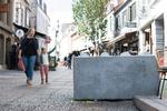 Efter den 33-åriges hasarderede kørsel satte Aarhus Kommune betonklodser op i Frederiksgade. Foto: Mads Andreas Frost