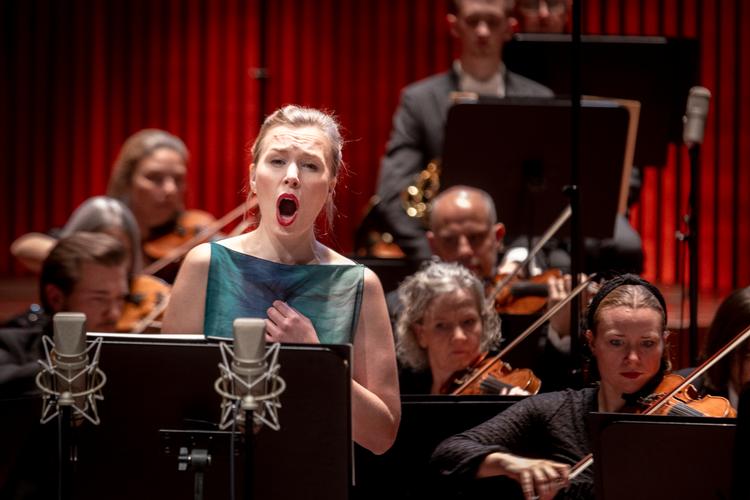 Koncert med DR SymfoniOrkestret,  Elsa Dreisig og dirigent Fabio Luisi i  DR Koncerthuset.  Arkivfoto Mads Nissen