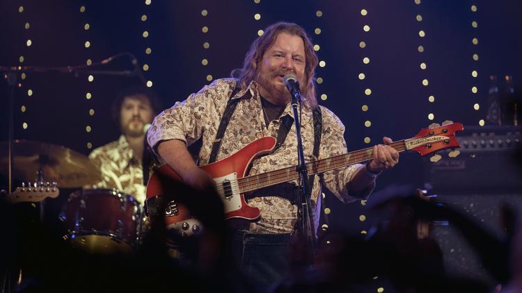 Filmen om sangeren Bamse - med Anders W. Berthelsen som Flemming 'Bamse' Jørgensen - er de af de film, TV 2 har skudt penge i. Still Nordisk Film