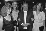 Simon Spies, rejsebureauet Spies' stifter, ses her til koncert med Sammy Davis Jr. i 1978. Foto: Johnny Bonne