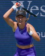 Victoria Azarenka fik smæk under sin kamp i Cincinnati mod britiske Emma Raducanu, og hun får også smæk af to kolleger fra Ukraine, men uden for banen. Det er den russiske invasion, der splitter spillerne i tennisverdenen. Foto: Dylan Buell/Ritzau Scanpix